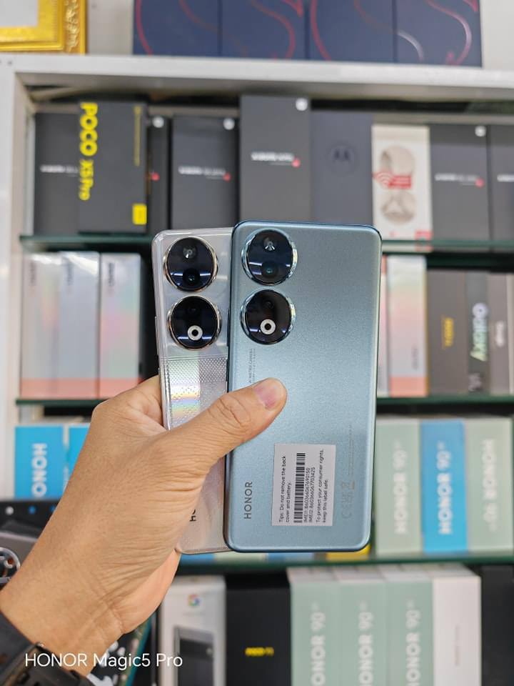 Honor 90